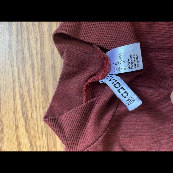 Turtle Neck Crop Top - Picture 2 of 2